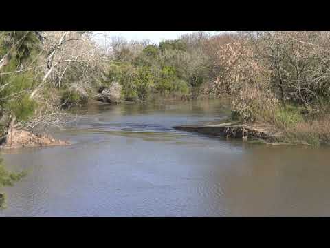 Construcción del dique ubicado en el paso Belastiquí