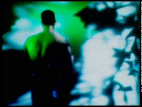 Άντζυ Σαμίου - Πές μου γιατί - Official Video Clip