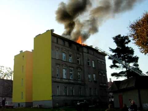 Oleśnica - Pożar kamienicy przy ul.Krzywoustego