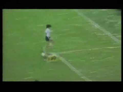 Goal Mario Kempes World Cup final Argentina - Netherlands 3-1 after extra time (25 June 1978)