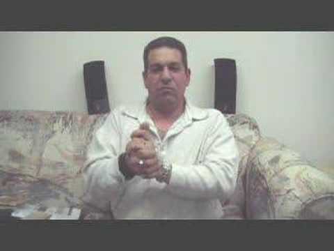 manualist plays casino royale on his hands!