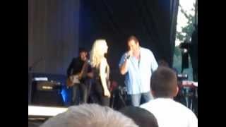 Andrée-Anne leclair et Paul Piché au centre de la nature - sur ma peau