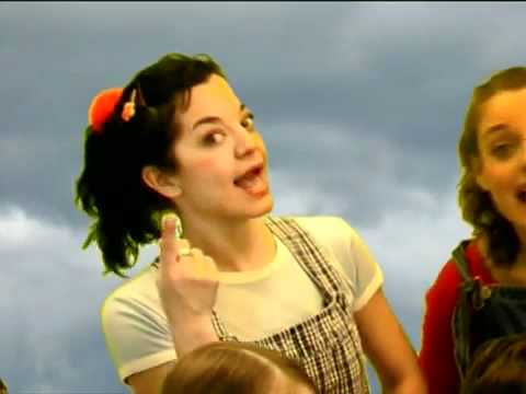 Cantajuegos  - La Brujita Tapita -