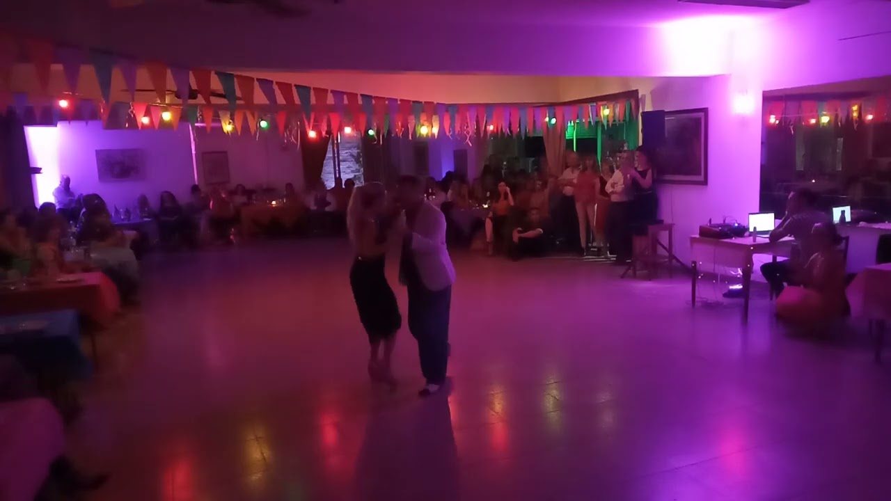 Video thumbnail for Delfina Pissani y Diego Valero | Milonga la Original | Mar del Plata |  La Mariposa 2/4