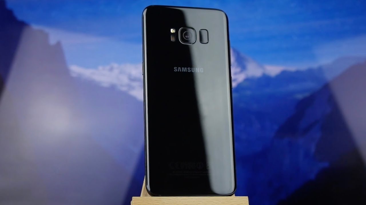 Samsung G950F Galaxy S8 64GB SM-G950FZDDSEK (Maple Gold) video preview