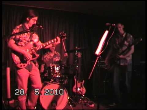 THE BRUCES - CONCIERTO DEBUT en Humanes de Madrid parte 1 de 2