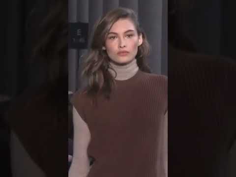 Grace Elizabeth walking the runway for Max Mara Fall-Winter 2017 Show