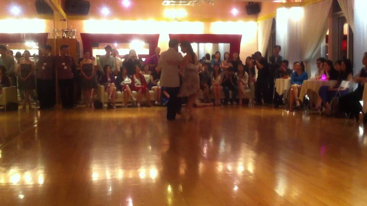 Los Totis - Christian Marquez y Virginia Gomez - 2 At hong