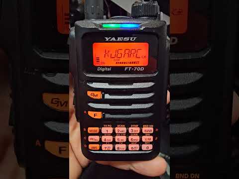 YAESU FT70  - C4FM , AIRBAND RECEIVER , LIVE