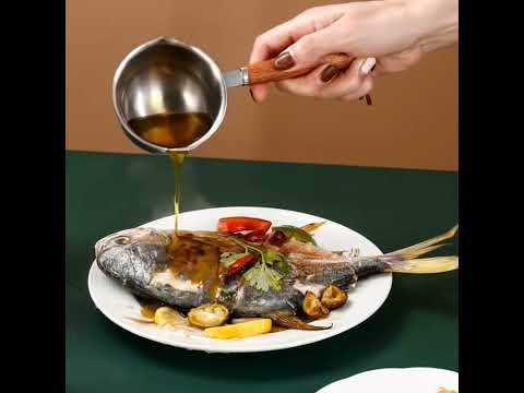 Мини ковшик для подачи из нержавеющей стали с деревянной ручкой 300мл, Ковш-кастрюля 0 3 л - фото 1 - id-p2574107131