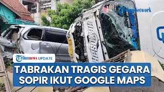 Truk Muatan Plastik 8 Ton Terguling usai Hantam Mobil di Ngaliyan Semarang, Sopir Ikuti Arah Maps