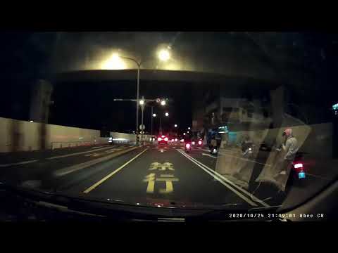 1091024 Noite 9, 17 minutos, Seção 4, Fuxing Road, Taichung | WoWtchout - Você está aqui na estrada