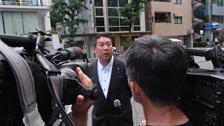 金子快之議員が自転車で映っています　NHK会長は逃亡　立花孝志さんが　渋谷　NHK本部に突撃しました　NHKから国民を守る党