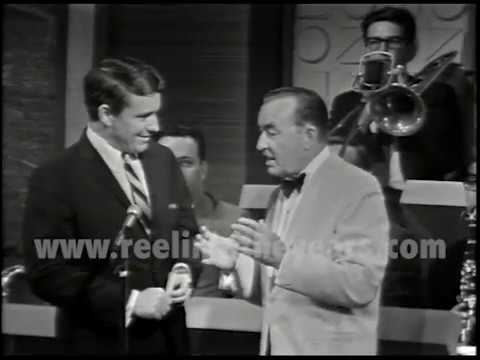 Merv Griffin & Freddy Martin- "I've Got A Lovely Bunch of Coconuts" 1966 [RITY Archives]