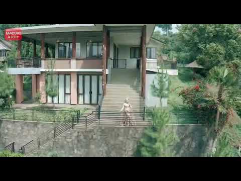 TEUNGTEUINGEUN  cpt. Yana kermit. Voc. Merlin mersita LAGU PLG SENDU