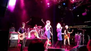 Fuzzbox - Love Is The Slug (O2 Islington Academy 25/05/2010)