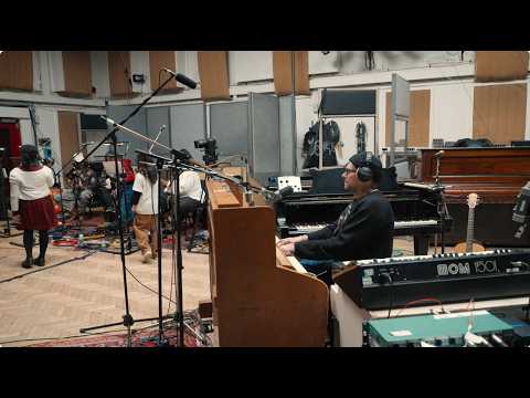 Damon Albarn, Grian Chatten & Kae Tempest - HELP(2) Recording Session