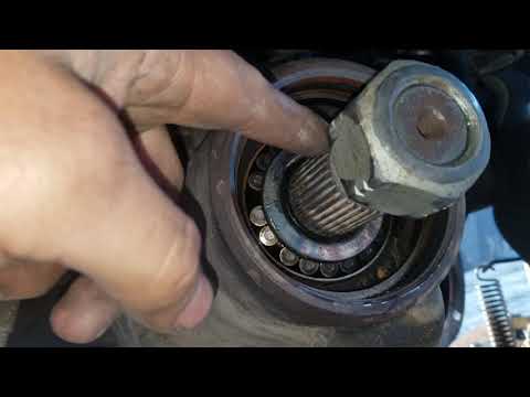 dana 80 2011 f350 stuck, siezed pinnion, pinnion bearing