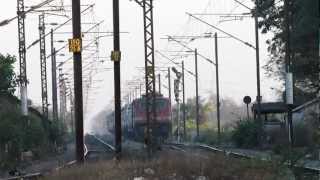 preview picture of video 'Fastest SAMPARK KRANTI Express of Indian Railway'