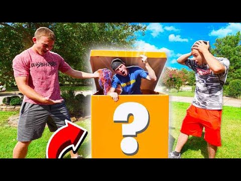 UNBOXING A GIANT MYSTERY BOX THAT ARRIVED!