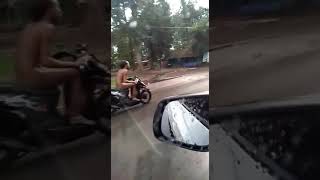 Download lagu Pencuri motor TELANJANG bulat😄😀😆di Banyuputih Alas Roban. mp3