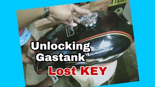 Unlocking Motorcycle Gastank in 10sec without key