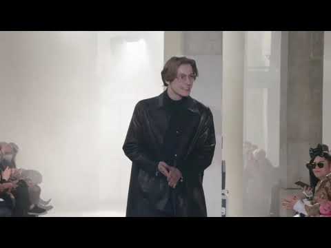 Rochas Fall Winter 2022 - 23   Paris Fashion Week