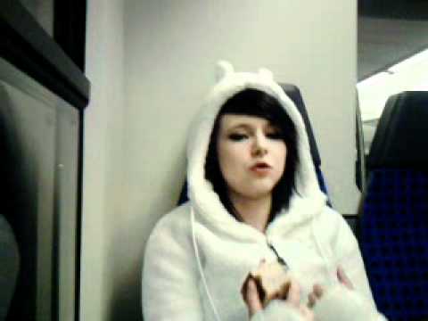 BoBo Bär beim Essen xD