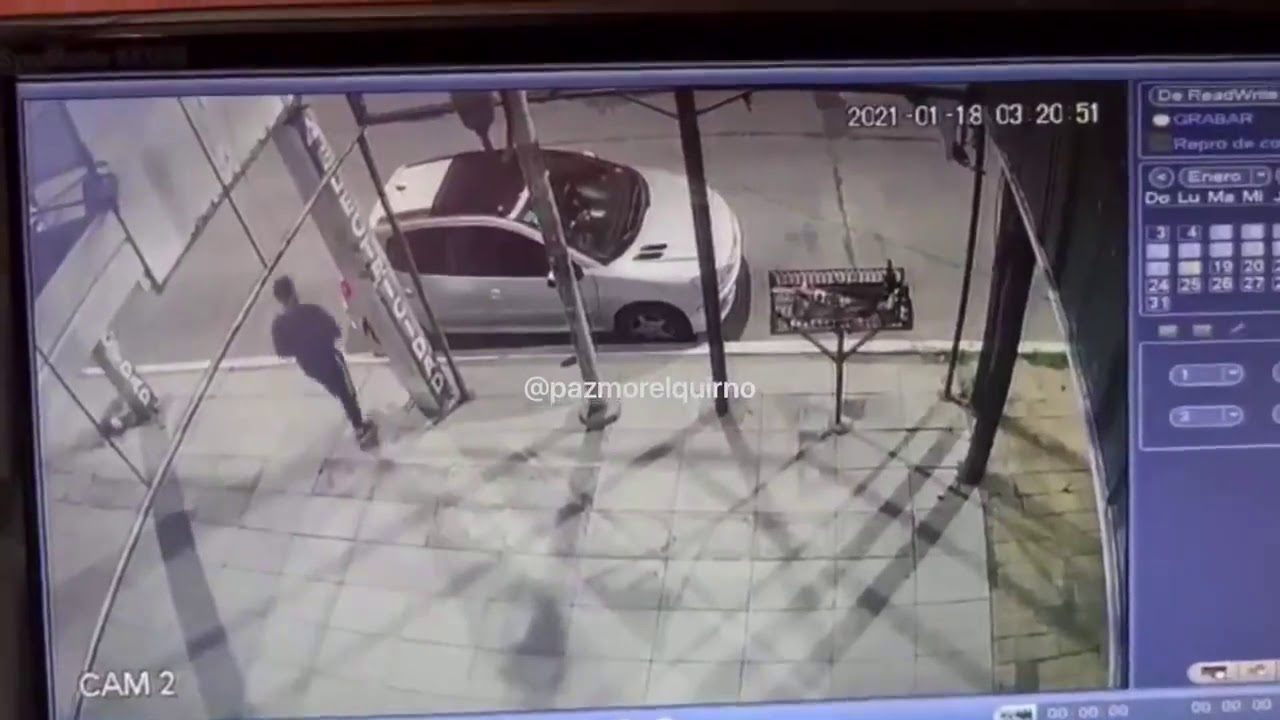 La Tablada: Otro robo del techo corredizo de un auto estacionado