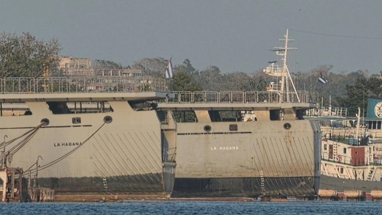 Bildquelle: Cuban coast guard vessels docked in the Port of Havana | AFP von AFP News Agency