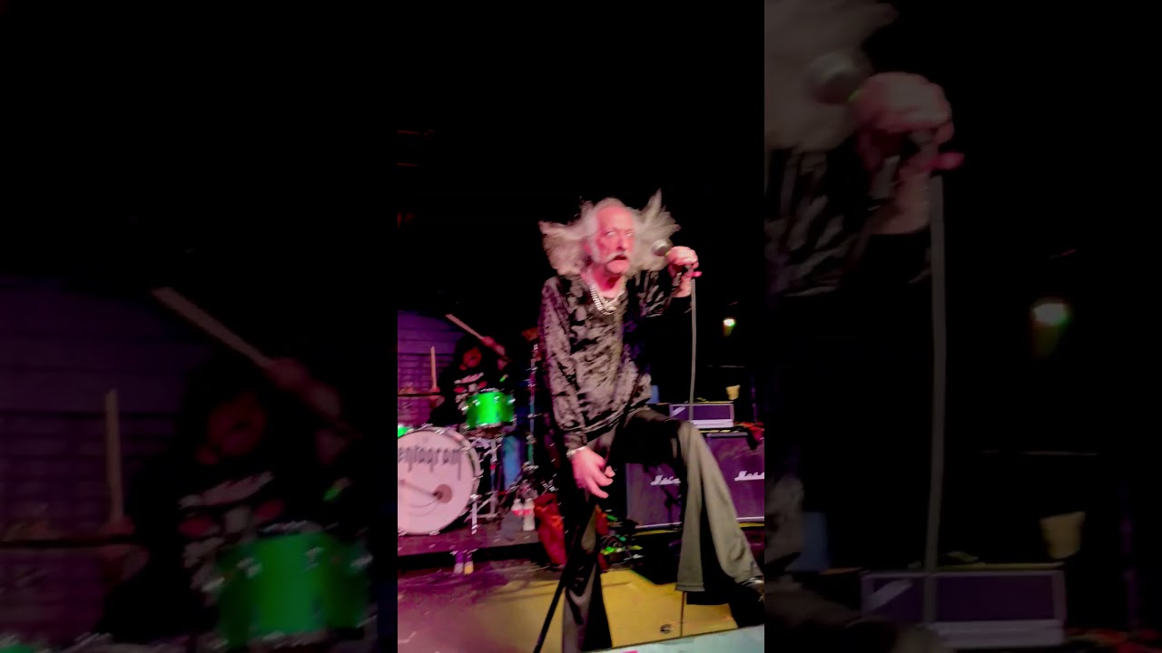 FULL ORIGINAL VIRAL VIDEO CLIP of Bobby Liebling of PENTAGRAM! LIVE at Brick by Brick in San Diego!!