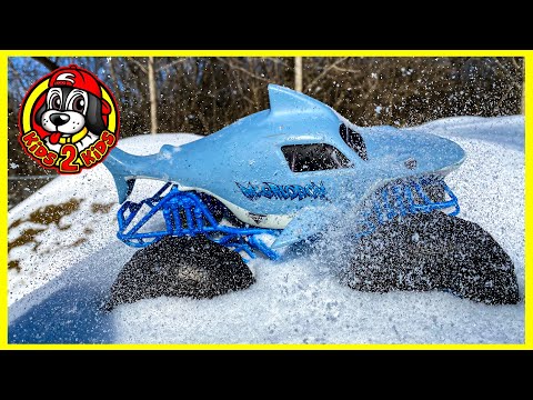Monster Jam Toys - RC Monster Trucks ❄️Can MEGALODON STORM Really Drive in SNOW? Arena Challenge