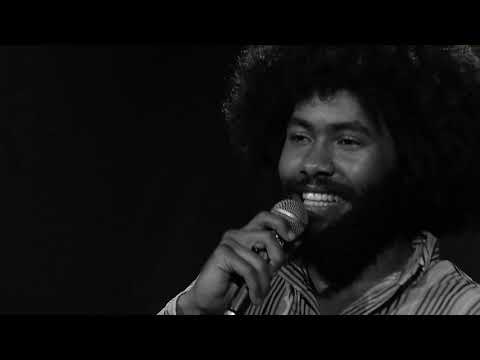 Marv O.G.: Intro / Rumble (Hands can't Hit) / Isay / Hörzu