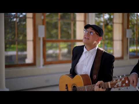 4 piece acoustic roaming band for hire