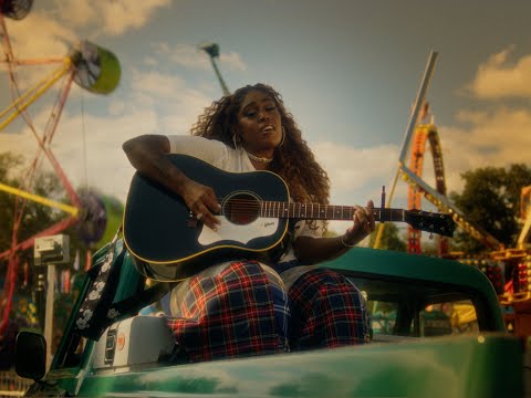 Brittney Spencer - Guitar Lady (Official Visualizer)