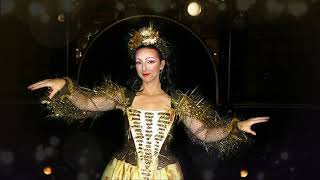 Ombra by Estelle Esse