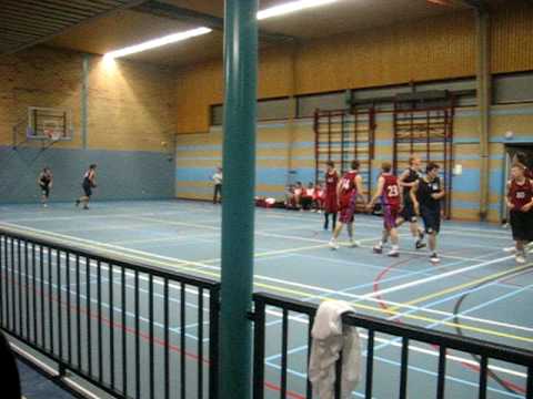 Eem'78 uit Eemnes vs BC Omniworld U20 (begin van stukje wedstrijd).