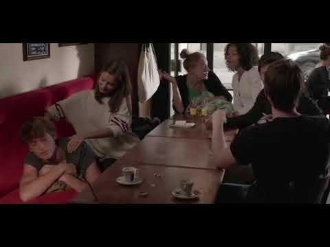 Clem S6E3 || Salomé et Lucas s’embrassent😍😍 (1)