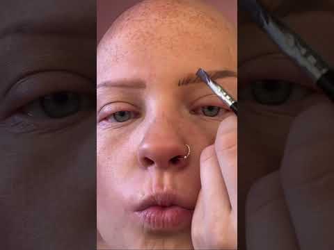 Im bald so I have NO EYEBROWS… drawing them on