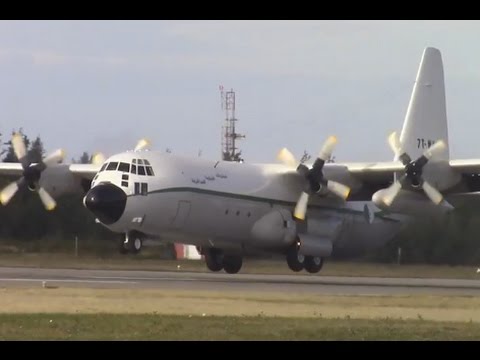 Algerian Air Force Lockheed C-130H Hercules - Landing