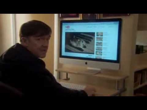 Derek - Ricky Gervais - Hamster on a piano