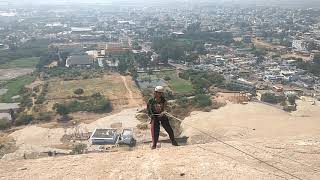 preview picture of video '300ft Rappelling at bhuvanagiri fort'