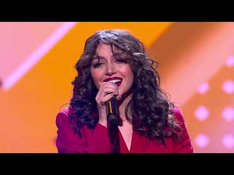 زينب حسن تغني وتشعل المسرح بأغنية البادي اظلم لجنات