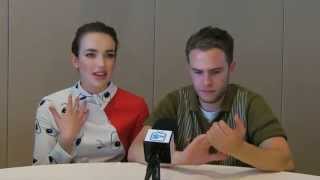 Spoiler TV: Interview d'Elizabeth Henstridge & Iain De Caestecker