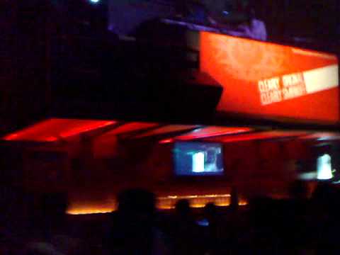 Armin drops Prodigy vs Ferry Corsten "Smack My Radio Crash"!