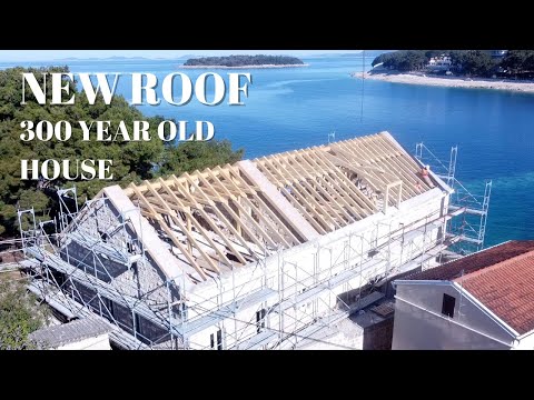 300 Year Old House Gets a New Roof - renovation / reconstruction Pt-1