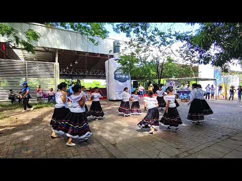Grupo de danzas de Nariño Cundinamarca. 2da media maratón de cundinamarca 