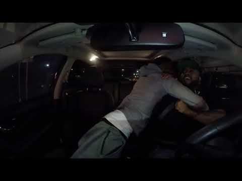 QUEENZFLIP VS DC YOUNG FLY #FLIPSONGREACTION I AINT NEVER SCARED