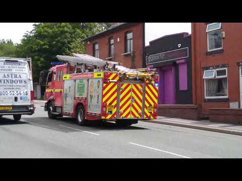 Greater Manchester Fire and Rescue Service Volvo Pump responding