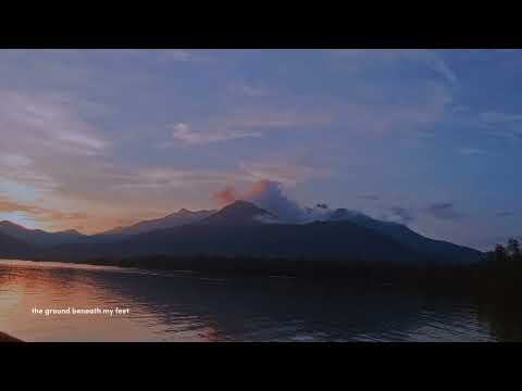 pemandangan gunung Daik